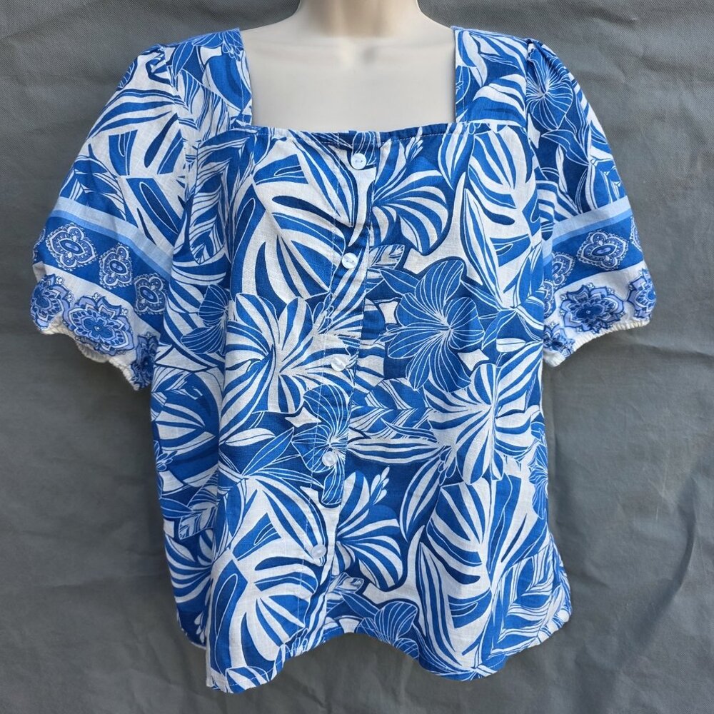 CATO Blue White Cotton Square Neck Tropical Shirt Natural Fibers Size L Vacation